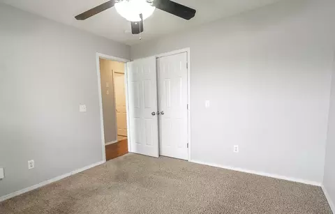 4461 N Branavy Ave, Springfield, MO 65803 photo 23
