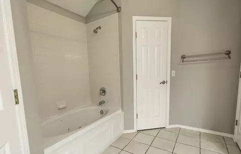 4461 N Branavy Ave, Springfield, MO 65803 photo 19