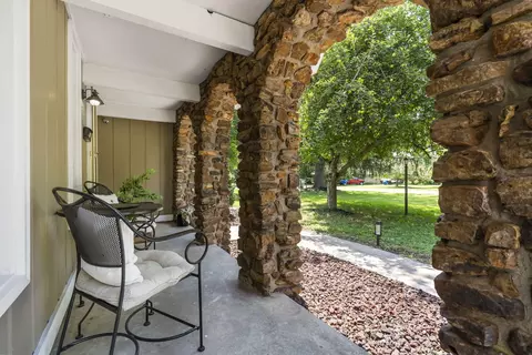 1331 E Sammy Ln, Springfield, MO 65804 photo 5