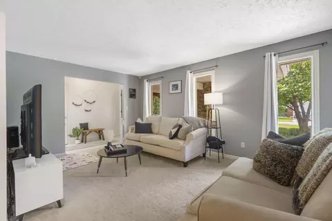 1331 E Sammy Ln, Springfield, MO 65804 photo 8