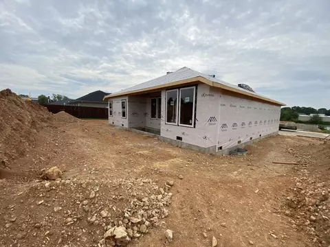 212 Allspice Ct, Sparta, MO 65753 photo 2