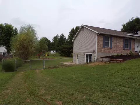 1747 Kristi Ln, Pacific, MO 63069 photo 5