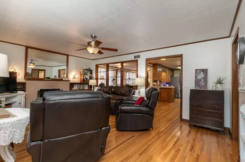 509 E Bedford St, Marshfield, MO 65706 photo 8