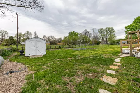 509 E Bedford St, Marshfield, MO 65706 photo 40