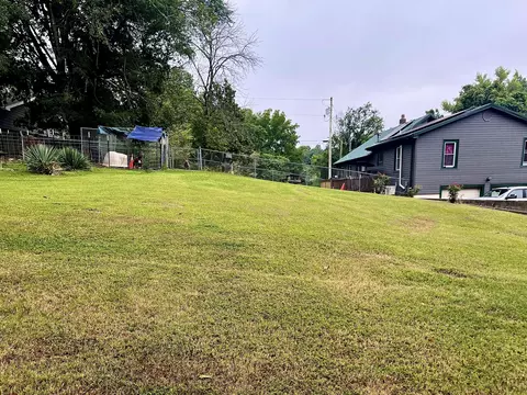 604 S 1st St, Ozark, MO 65721 photo 10