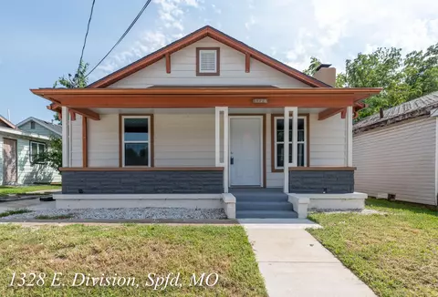 1328 E Division St, Springfield, MO 65803 photo 1