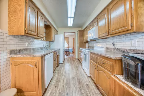 706 N 37th St, Nixa, MO 65714 photo 16