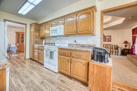 706 N 37th St, Nixa, MO 65714 photo 14