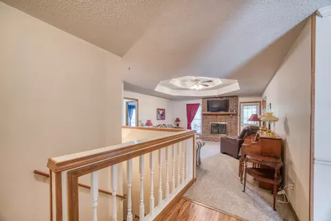 706 N 37th St, Nixa, MO 65714 photo 4