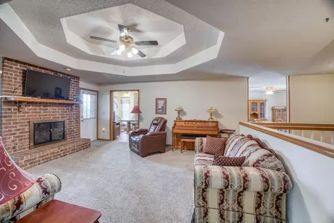 706 N 37th St, Nixa, MO 65714 photo 9