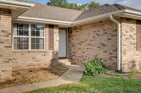 406 S Devonshire St, Nixa, MO 65714 photo 4