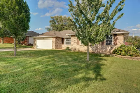 406 S Devonshire St, Nixa, MO 65714 photo 3