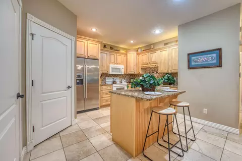2401 W Deerbrooke Trl, Ozark, MO 65721 photo 8