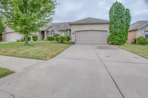 2401 W Deerbrooke Trl, Ozark, MO 65721 photo 2