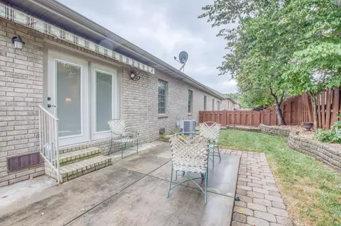 2401 W Deerbrooke Trl, Ozark, MO 65721 photo 5