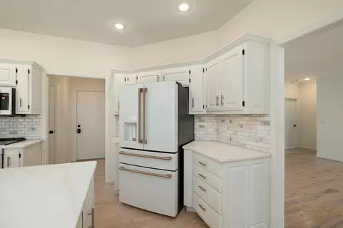 943 S Carriage Ave, Springfield, MO 65809 photo 12