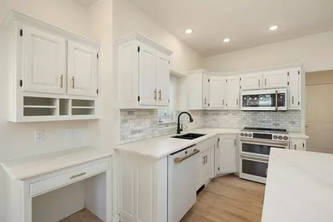 943 S Carriage Ave, Springfield, MO 65809 photo 13