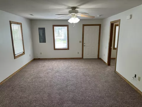 2001 W Thoman St, Springfield, MO 65803 photo 5