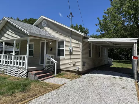 2001 W Thoman St, Springfield, MO 65803 photo 2