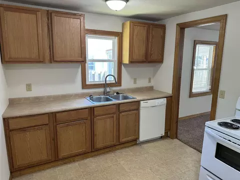 2001 W Thoman St, Springfield, MO 65803 photo 8
