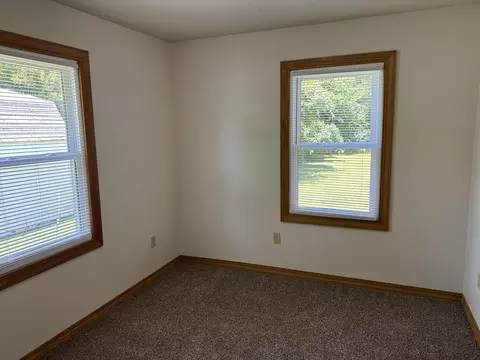 2001 W Thoman St, Springfield, MO 65803 photo 11