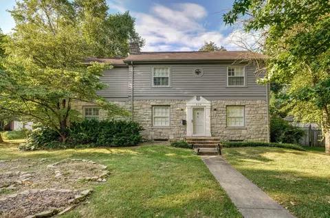 824 E University St, Springfield, MO 65807