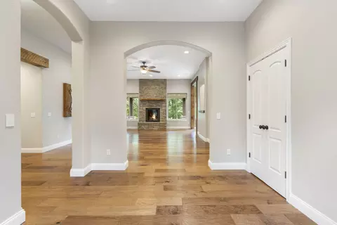 8409 Cottage Ln, Nixa, MO 65714 photo 9