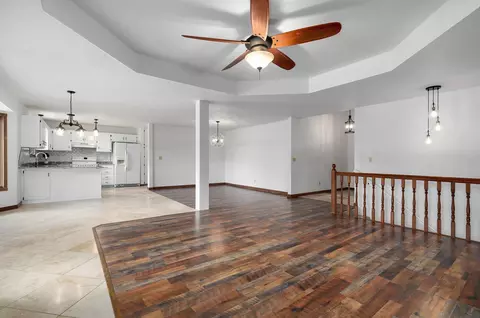 498 N Sundown Dr, Ozark, MO 65721 photo 9