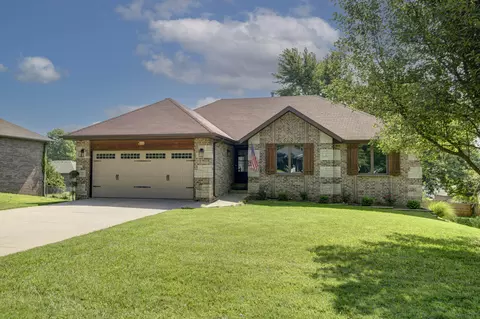 812 Barwick Pl, Willard, MO 65781 photo 1