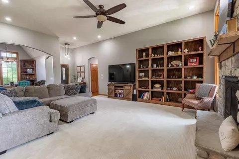 6172 S Riverbend Rd, Springfield, MO 65810 photo 15