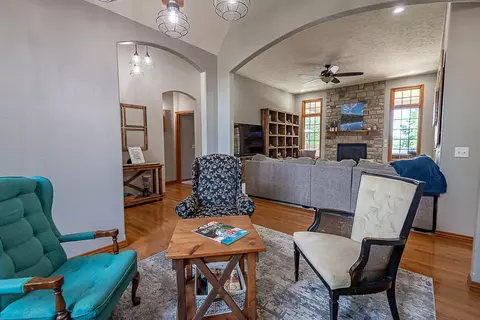 6172 S Riverbend Rd, Springfield, MO 65810 photo 9