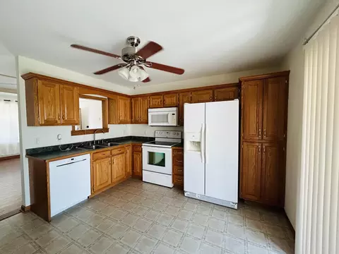 200 Kingsley Dr, Monett, MO 65708 photo 9