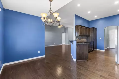 710 E Windmill Dr, Ozark, MO 65721 photo 9