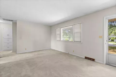 742 N Burton Ave, Springfield, MO 65802 photo 4