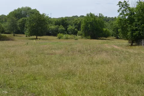 9119 W Farm Rd 76, Willard, MO 65781
