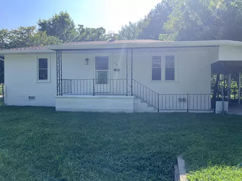 605 N Phelps Ave, Republic, MO 65738 photo 1