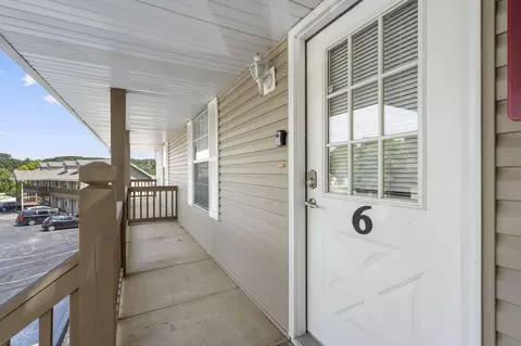 Exterior - 27 Fall Creek Dr #6, Branson, MO 65616 photo 2 of 22