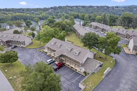View/Area - 27 Fall Creek Dr #6, Branson, MO 65616 photo 3 of 8