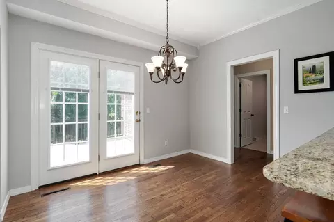 818 E Canterbury St, Springfield, MO 65810 photo 15