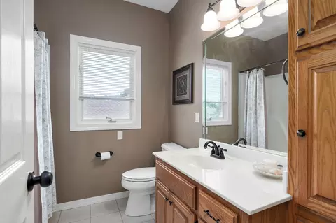 818 E Canterbury St, Springfield, MO 65810 photo 24