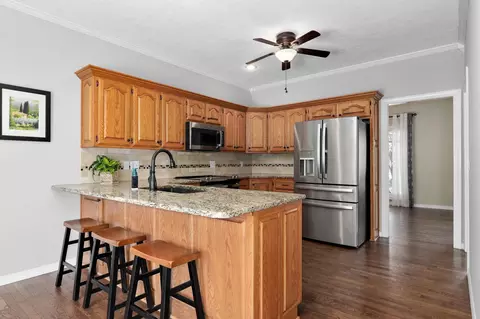 818 E Canterbury St, Springfield, MO 65810 photo 13