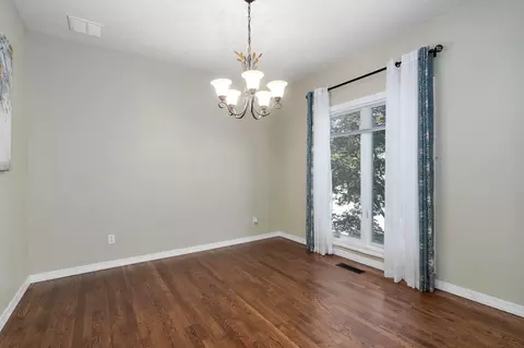 818 E Canterbury St, Springfield, MO 65810 photo 11