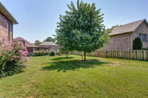 818 E Canterbury St, Springfield, MO 65810 photo 42