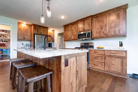 1003 E Tipperary Ct, Nixa, MO 65714 photo 5