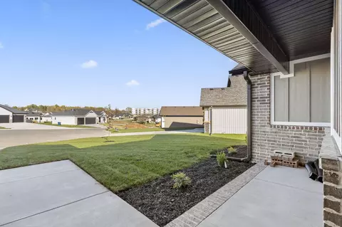 2218 W Braxton Ct, Ozark, MO 65721 photo 3