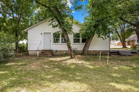 509 W College St, Branson, MO 65616 photo 7