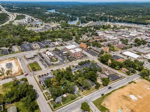 509 W College St, Branson, MO 65616 photo 40