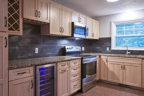 2408 E Bancroft St, Springfield, MO 65804 photo 8