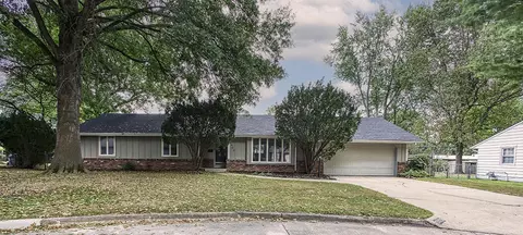 2408 E Bancroft St, Springfield, MO 65804