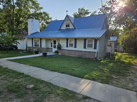 623 N Locust St, Buffalo, MO 65622 photo 1